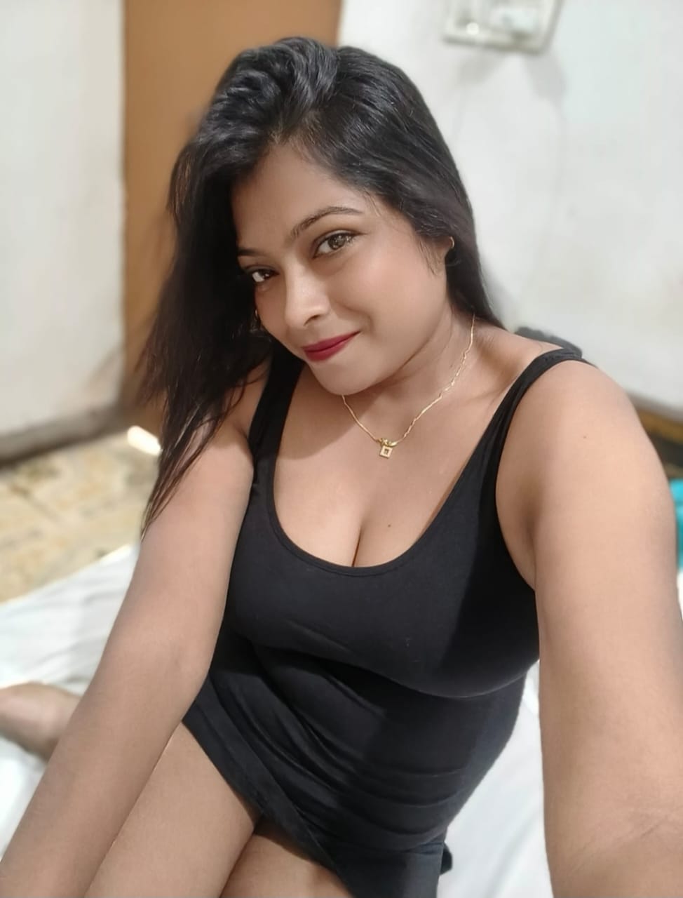 Nisha Call Girl in Piplod, Surat